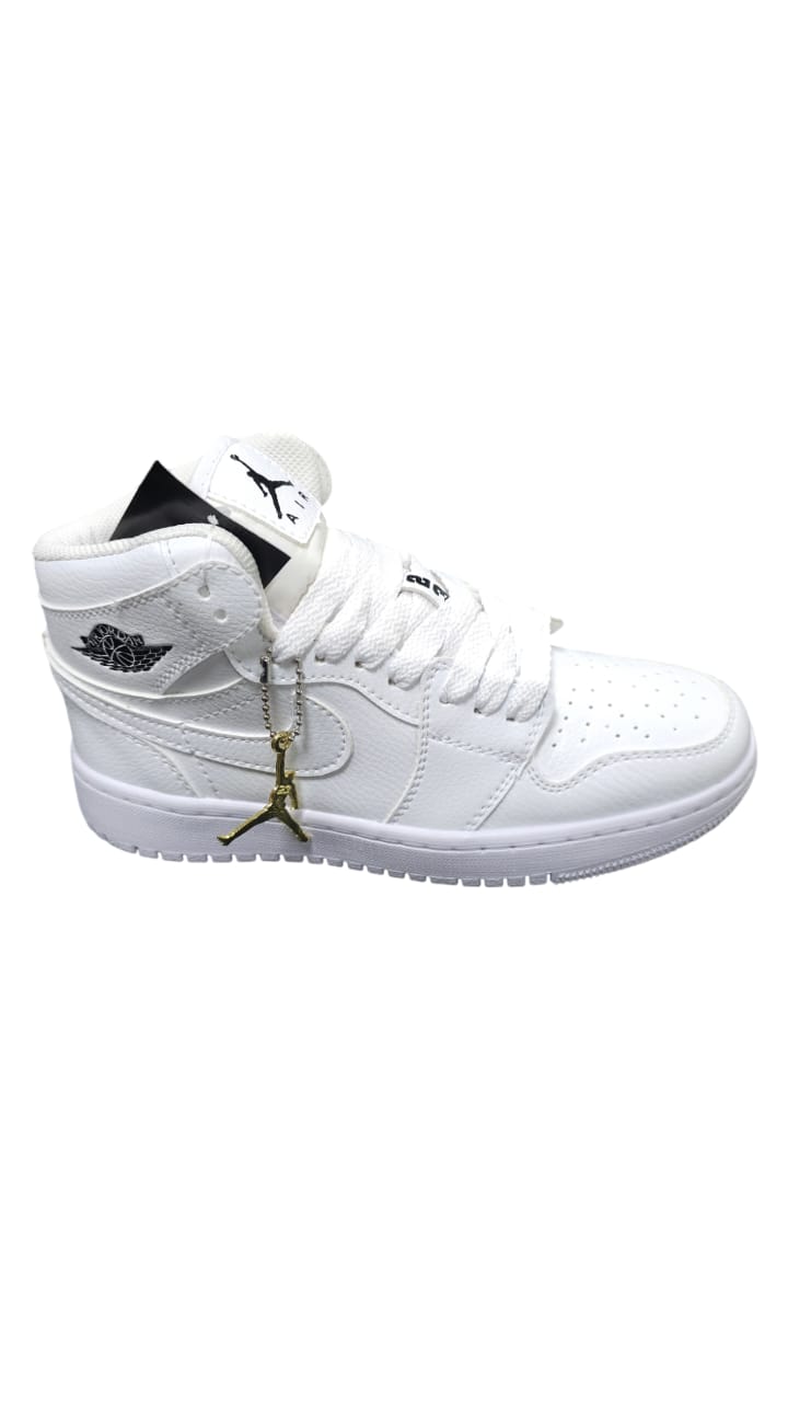 Tenis Jordan Retro 1 Replica AA White Black