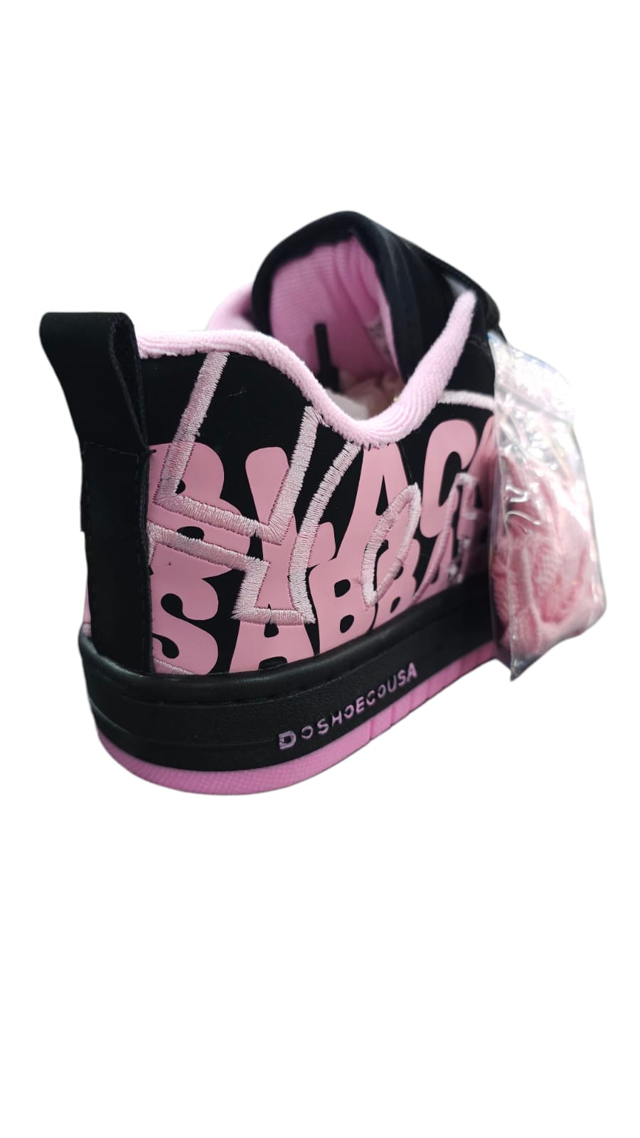 Tenis DC Shoes Court Graffic Replica AA Colors Black Pink