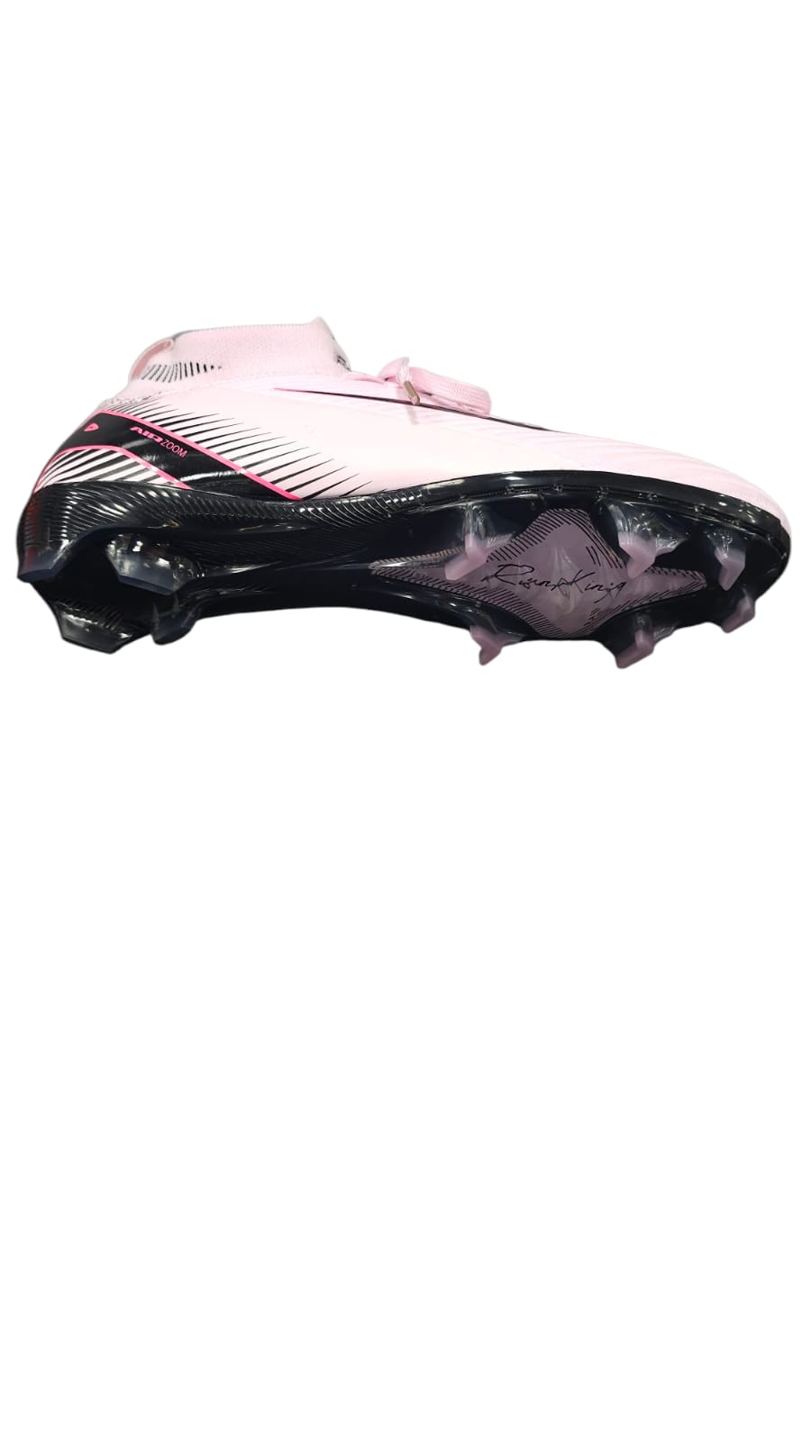 Guayos Importados Para Cualquier Tipo De Cancha De Pasto Natural y Artificial Pink