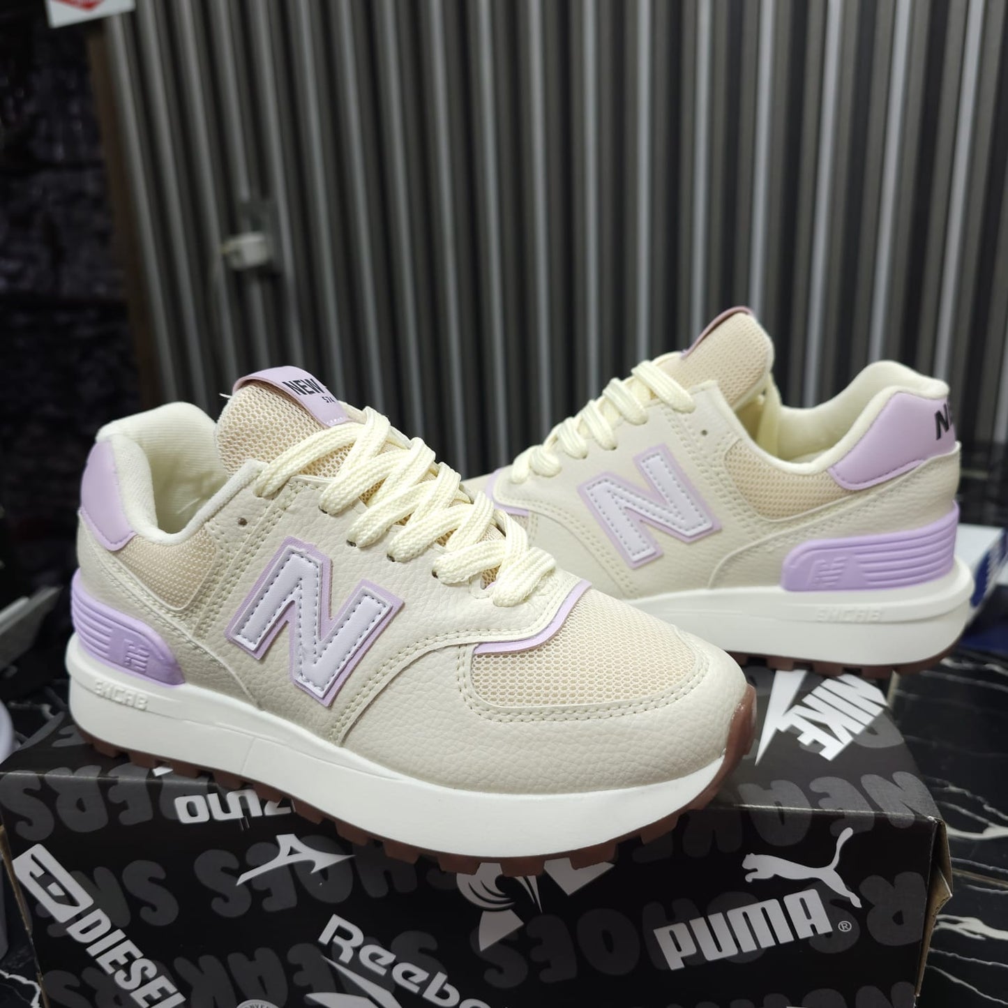 Tenis New Balance Replica AA Suela Alta New Colección Beige Lila