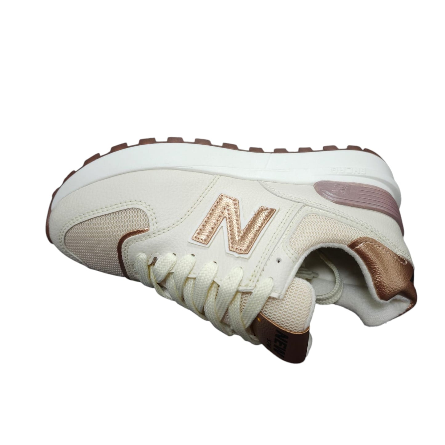 Tenis New Balance Replica AA Suela Alta New Colección Beige Dorado