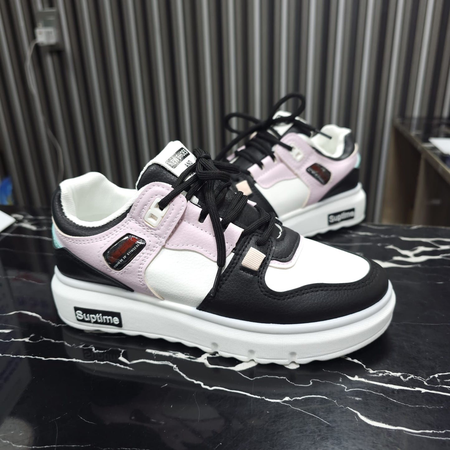 Tenis Con Plataforma Suela Mediana Importados Moda 2025 Black
