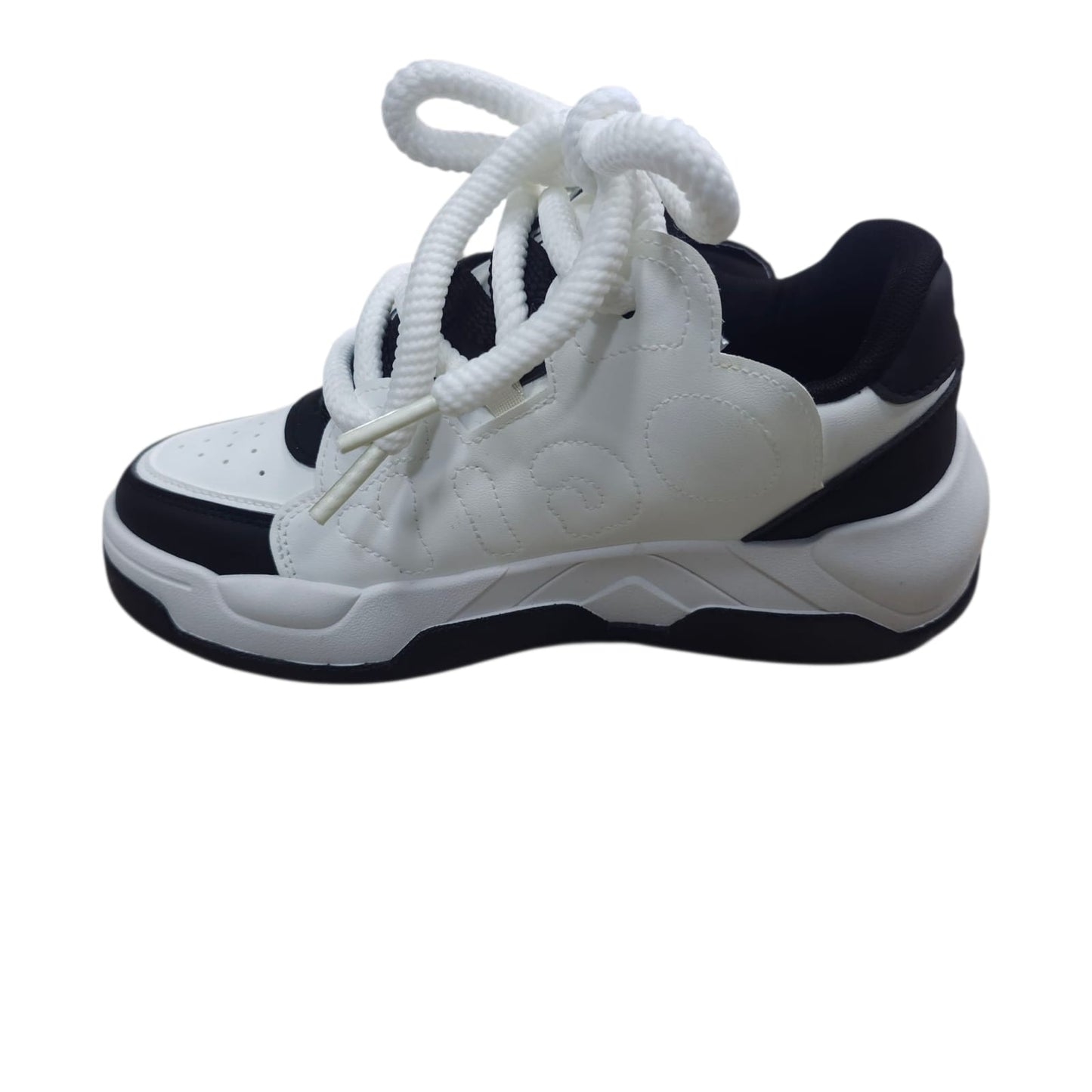 Tenis Skefer Skate Importados Especiales Para Deportes White Black