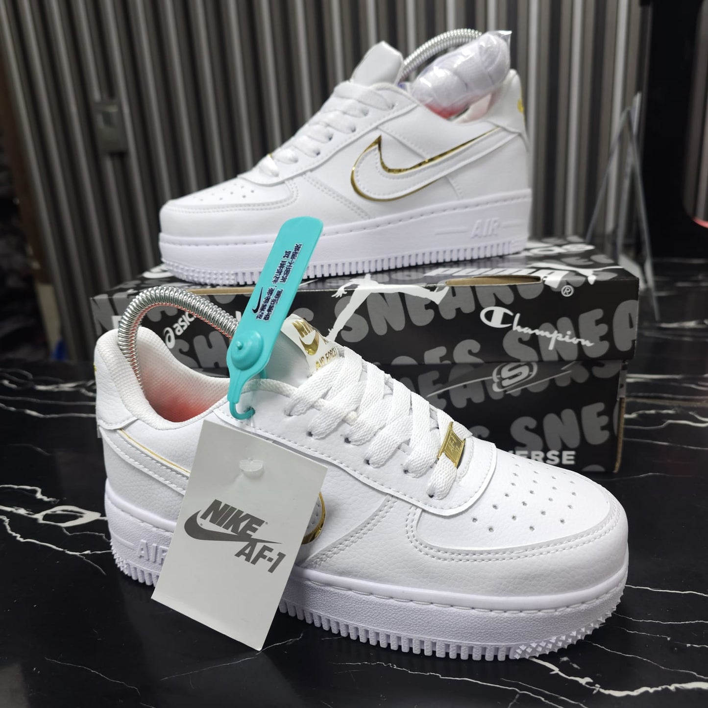 Tenis Nike Air Force For One R-eplica 2-A Classic White Dorado