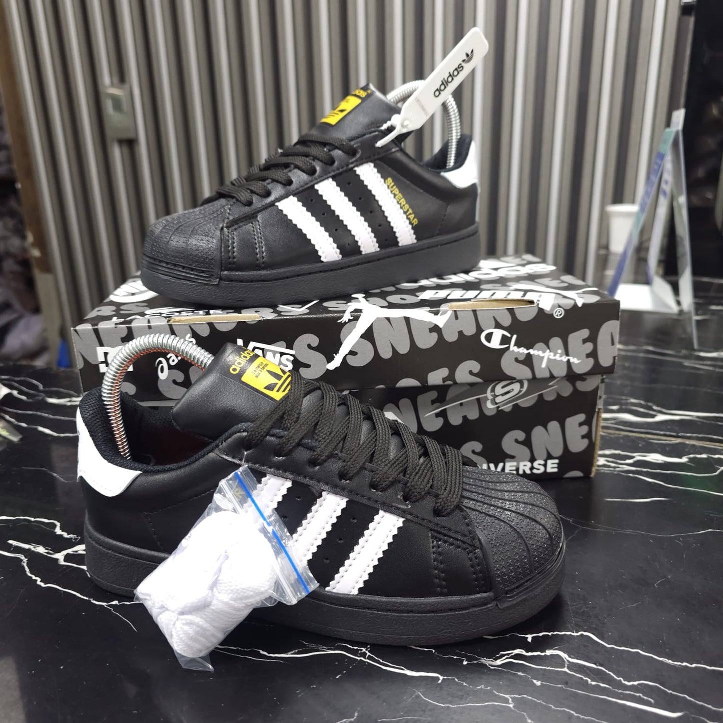Tenis Adidas Super Star R-eplica 2A Negro Blanco