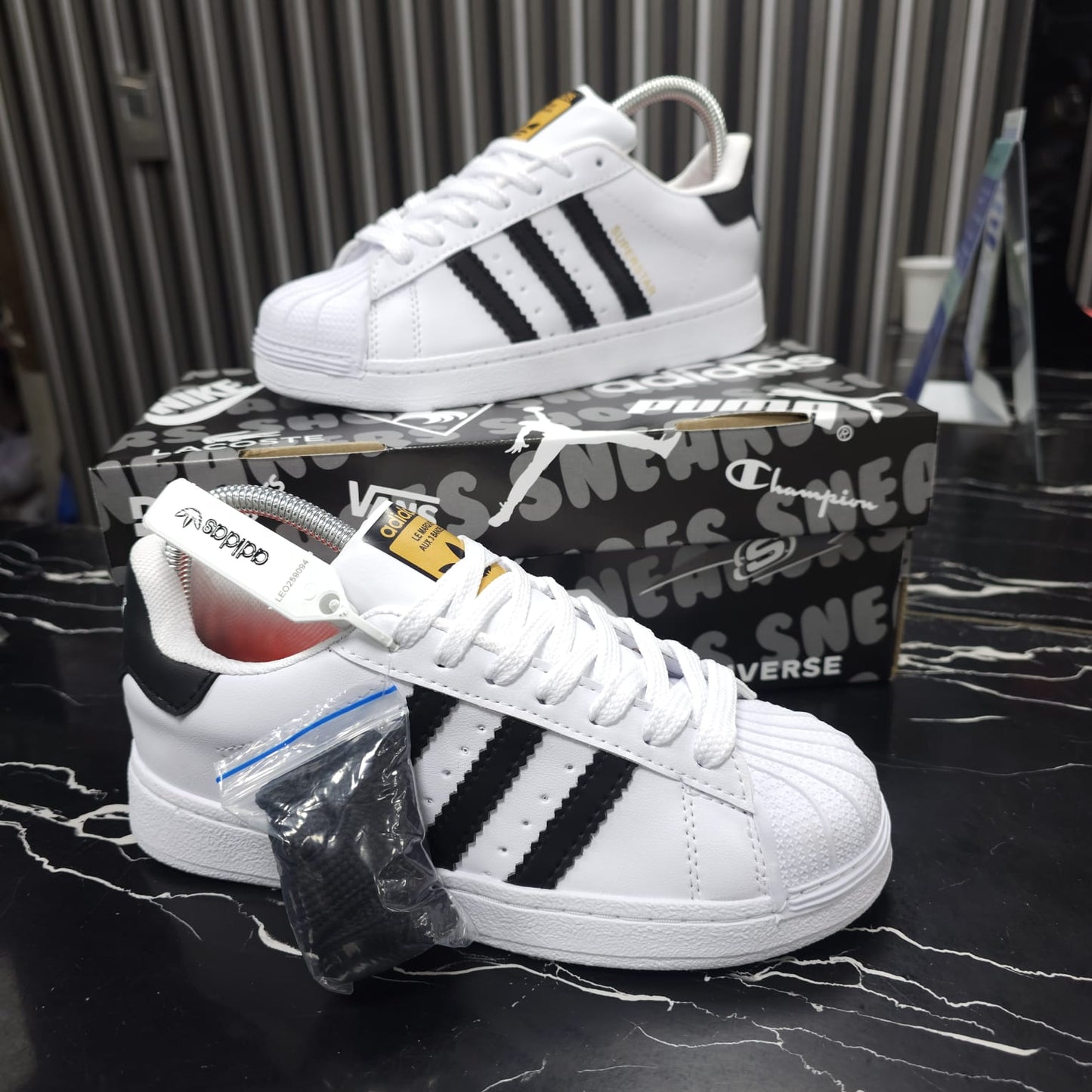 Tenis Adidas Super Star R-eplica 2A Blanco Negro