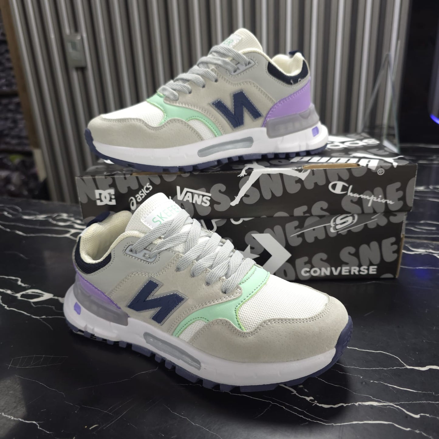 Tenis Importados Para Dama Combinan Estilo y Confort Grey