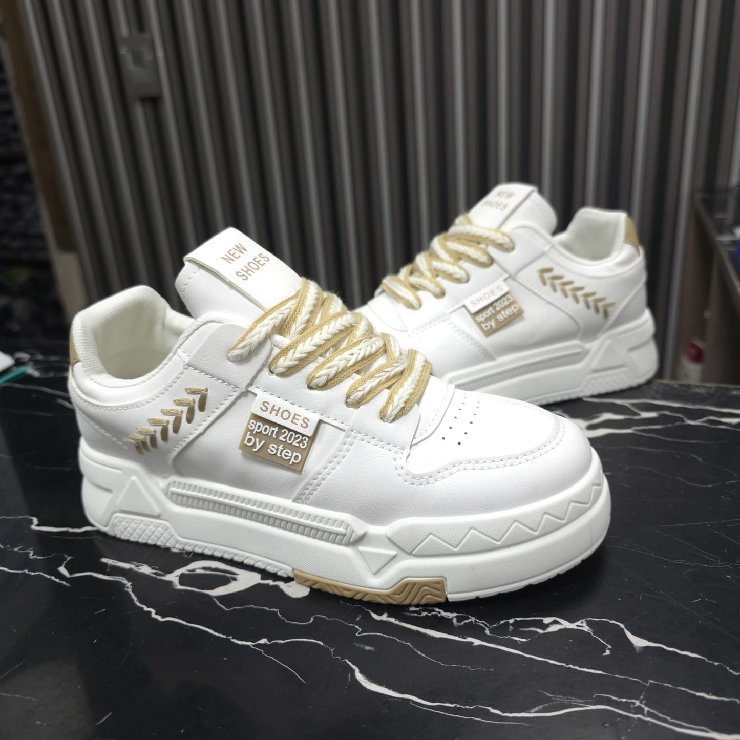 Tenis En Plataforma Importados Suela Plana Nueva Colección White Dorado