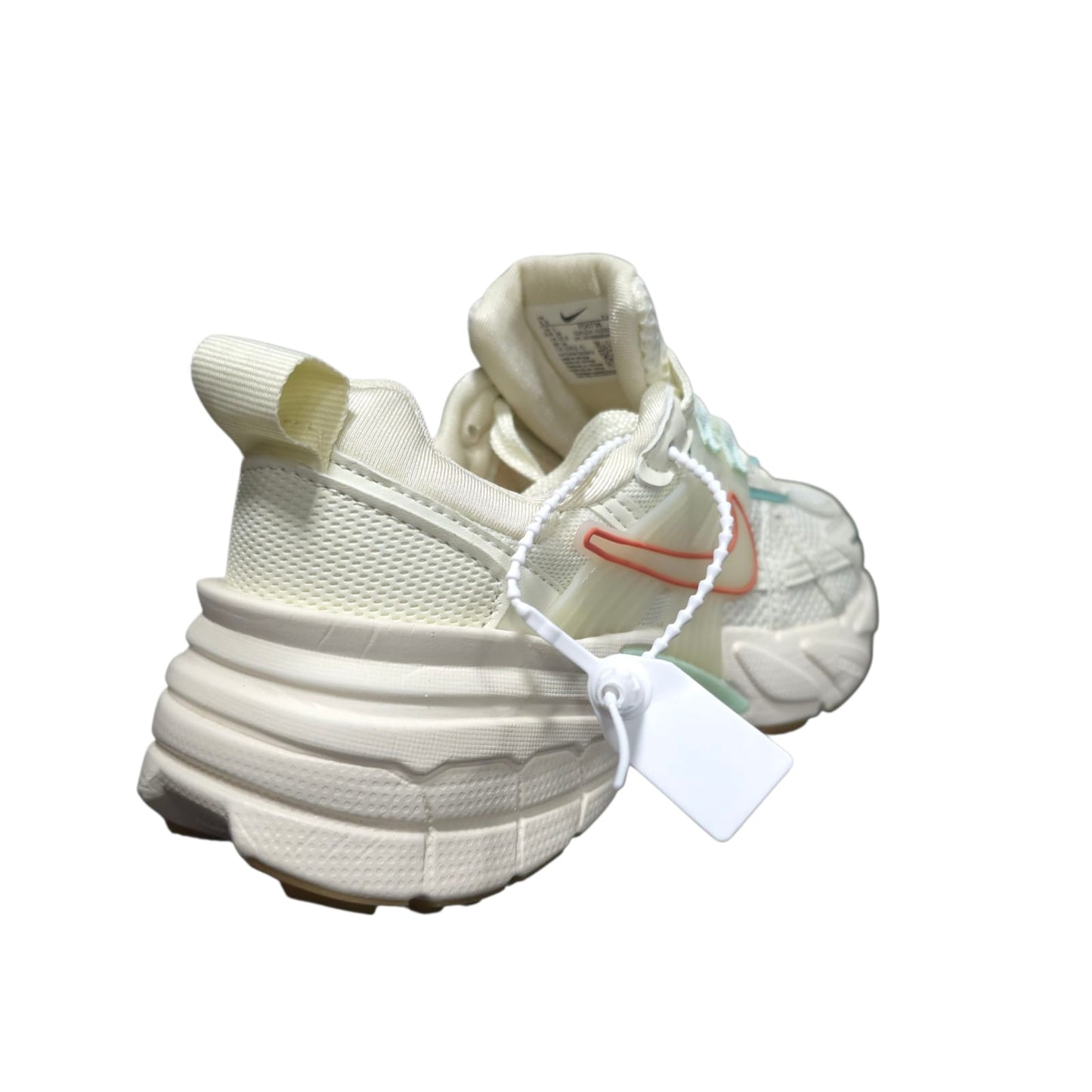 Tenis Nike Importados AAA V2K Run Vomero Beige