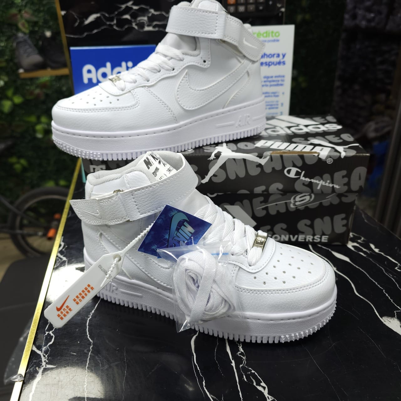 Tenis For One Bota Replica AA White