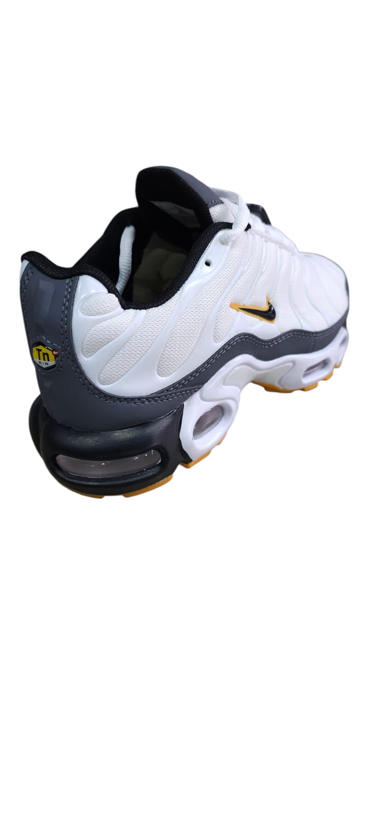 Tenis Nike Air Max Plus TN 1.1 AAA Importadas White Yellow