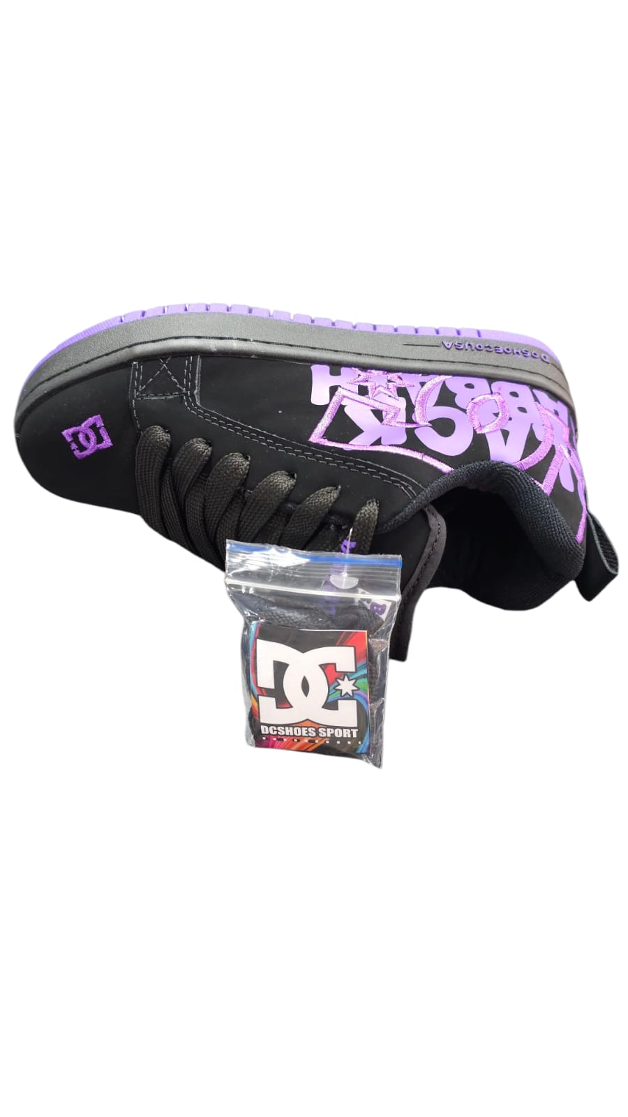 Tenis DC Shoes Court Graffic Replica AA Colors Black Lila