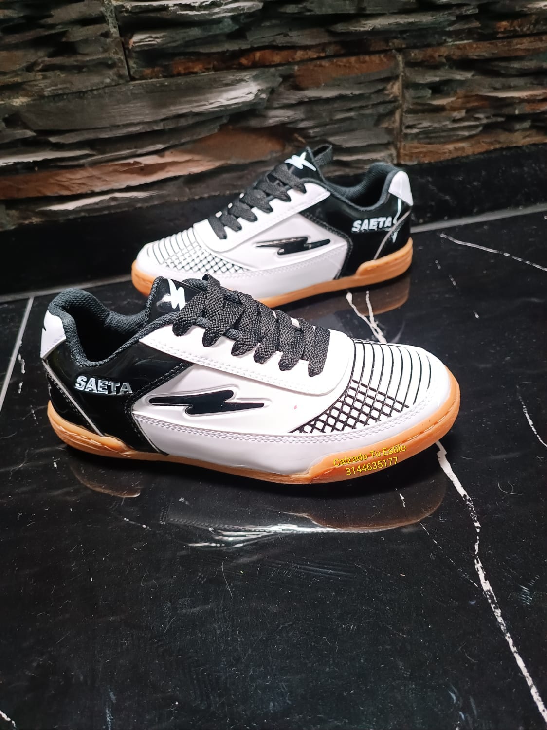 Tenis Futsal Torretin SAETA Replica AA White Black