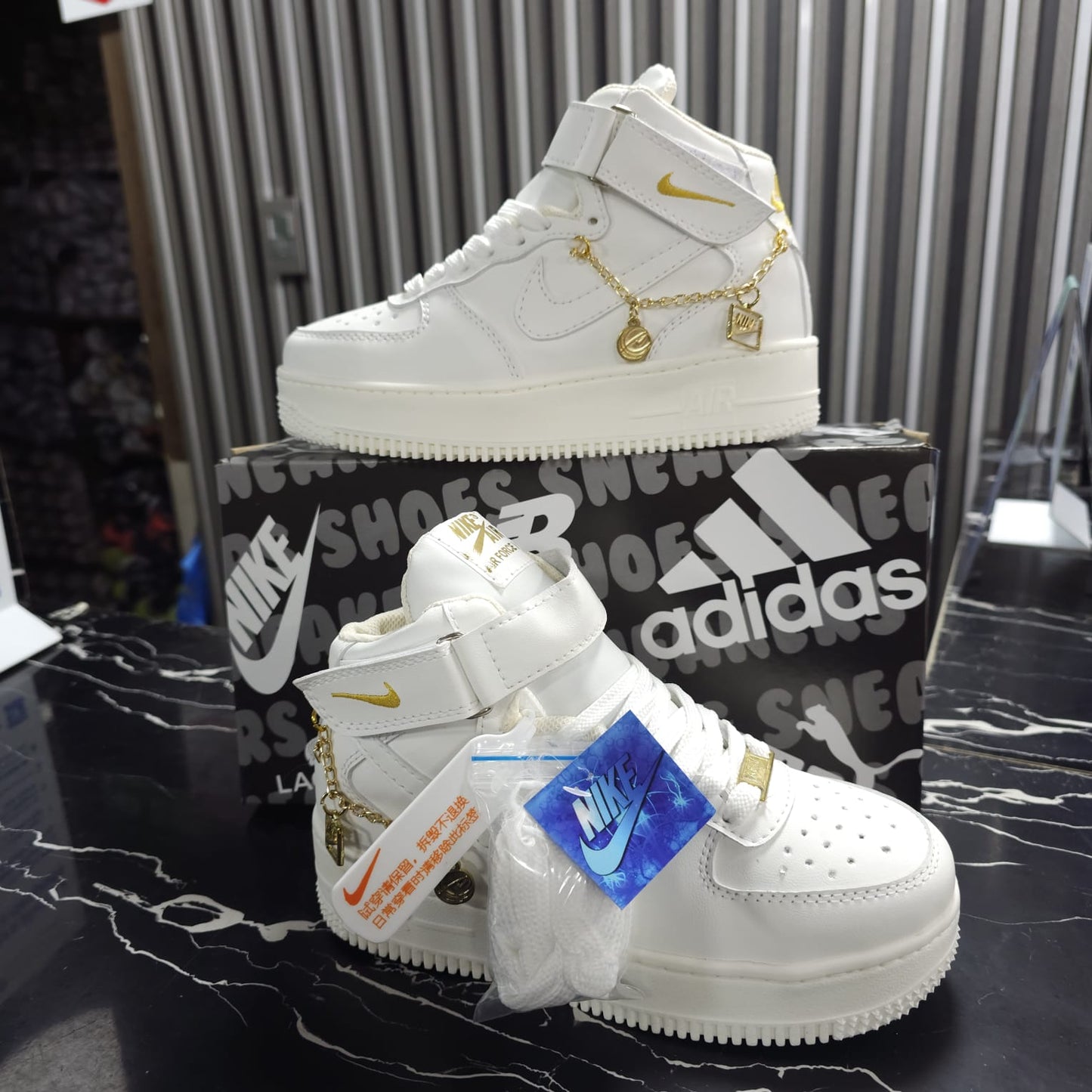 Tenis For One Bota Replica AA Beige Cadena