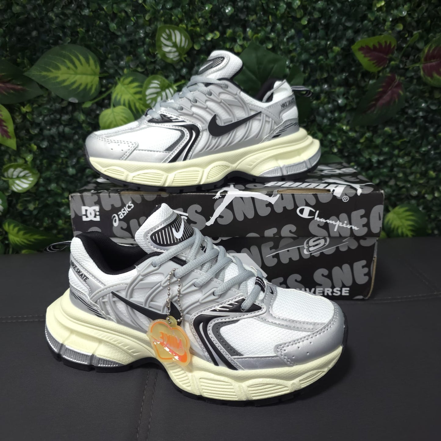 Tenis Nike Skate AAA Importados White Plata