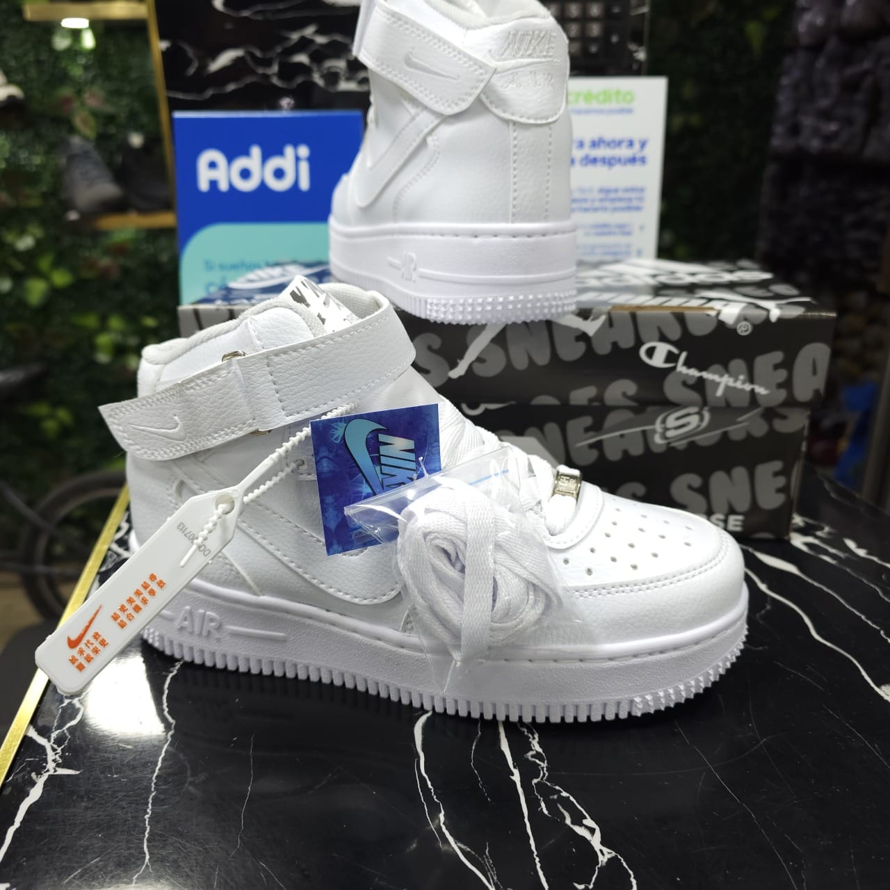 Tenis For One Bota Replica AA White