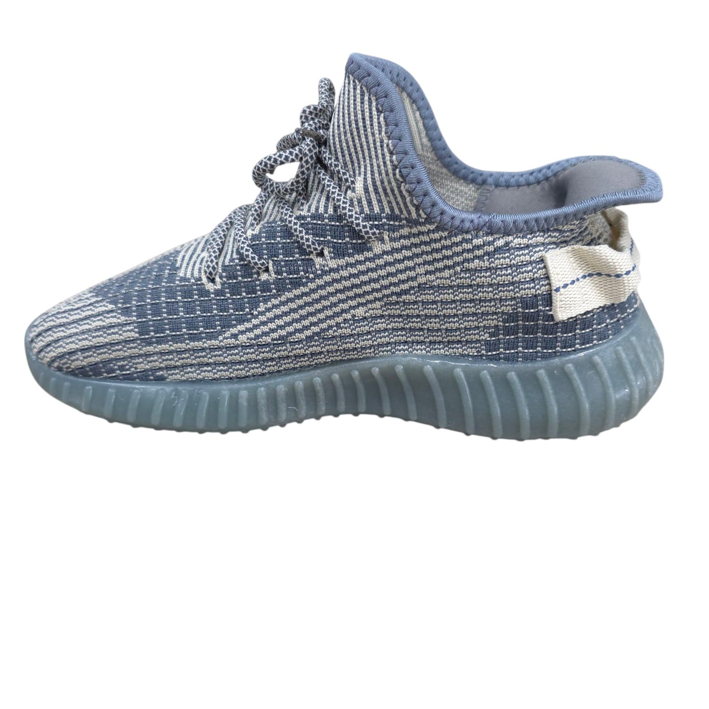Tenis Estilo Yeezy Tipo Media Importados