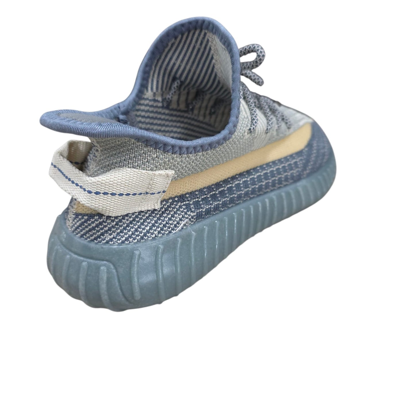 Tenis Estilo Yeezy Tipo Media Importados
