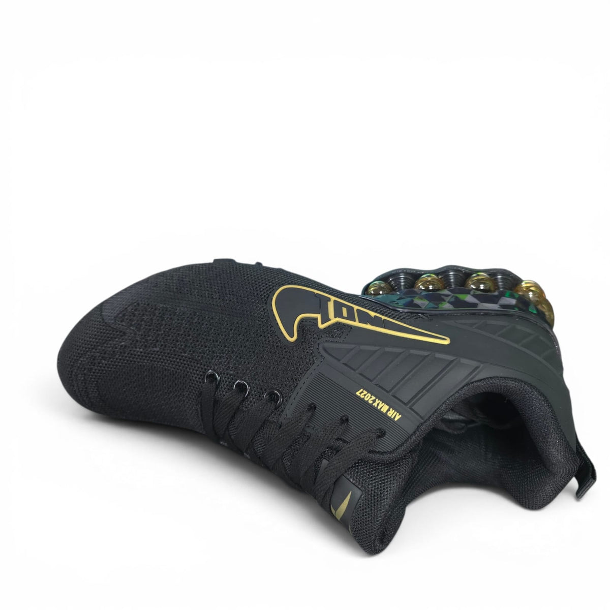 Tenis Importados Suela Tornillo Black Dorado