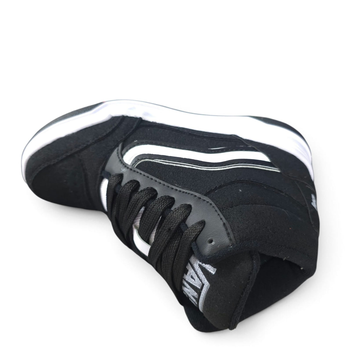 Tenis En Bota Vans Hylane Deportivos Nacionales Replica AA