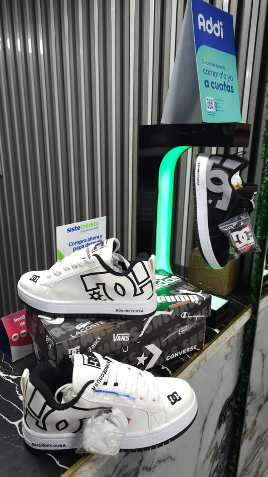 Tenis DC Shoes Court Graffic Replica AA Colors White Black
