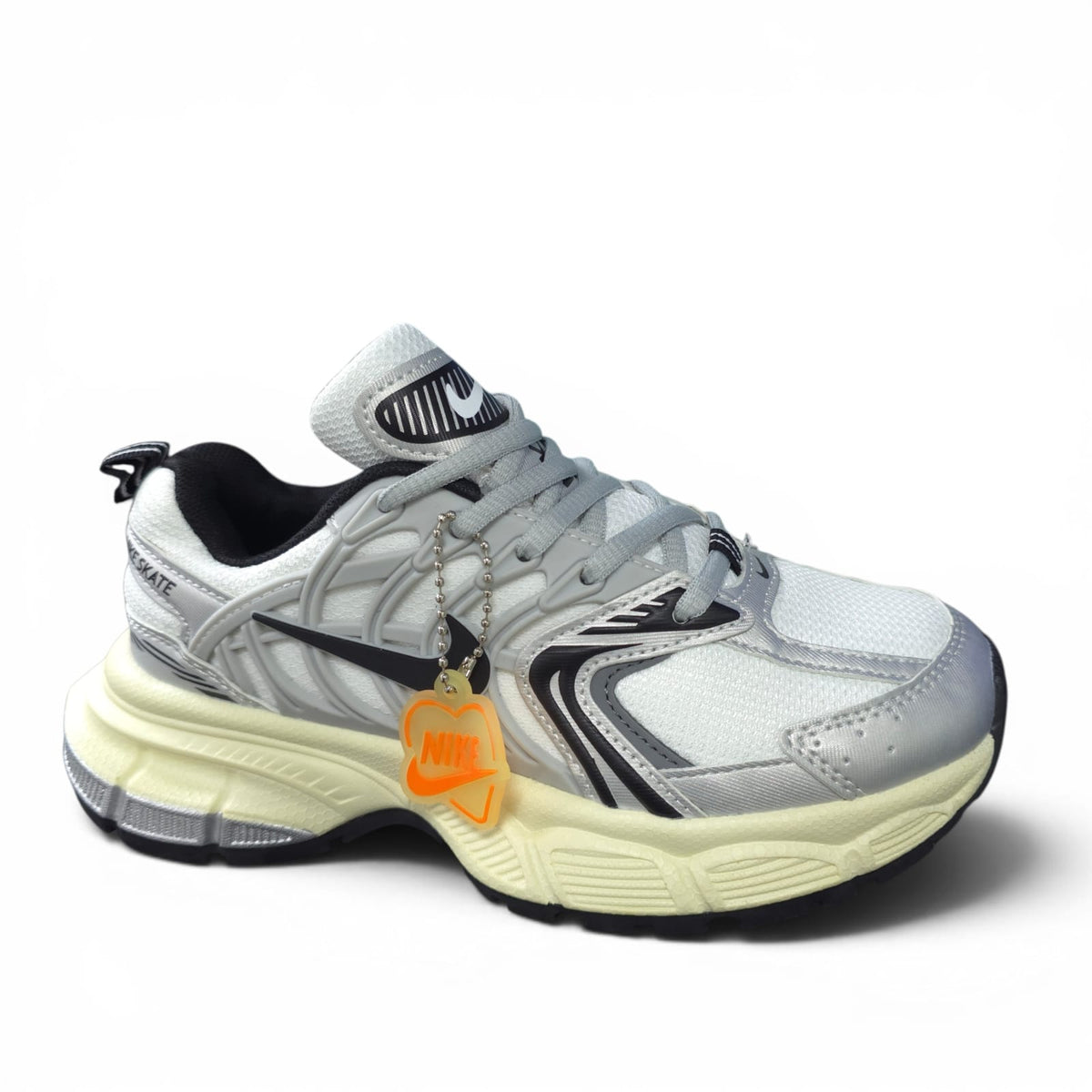 Tenis Nike Skate AAA Importados White Plata